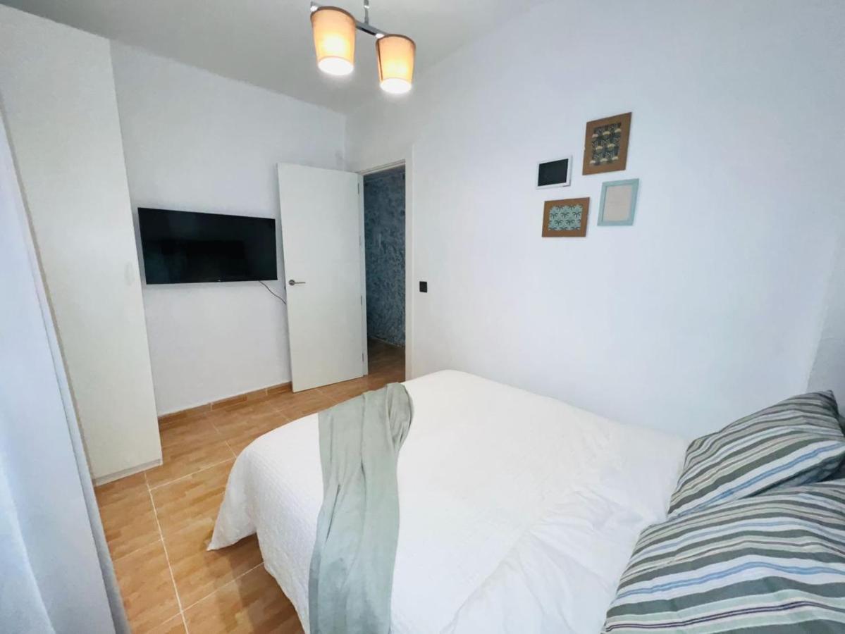 Holidays2Malaga 2 Bedroom Armengual De La Mota Close Shopping Center מראה חיצוני תמונה