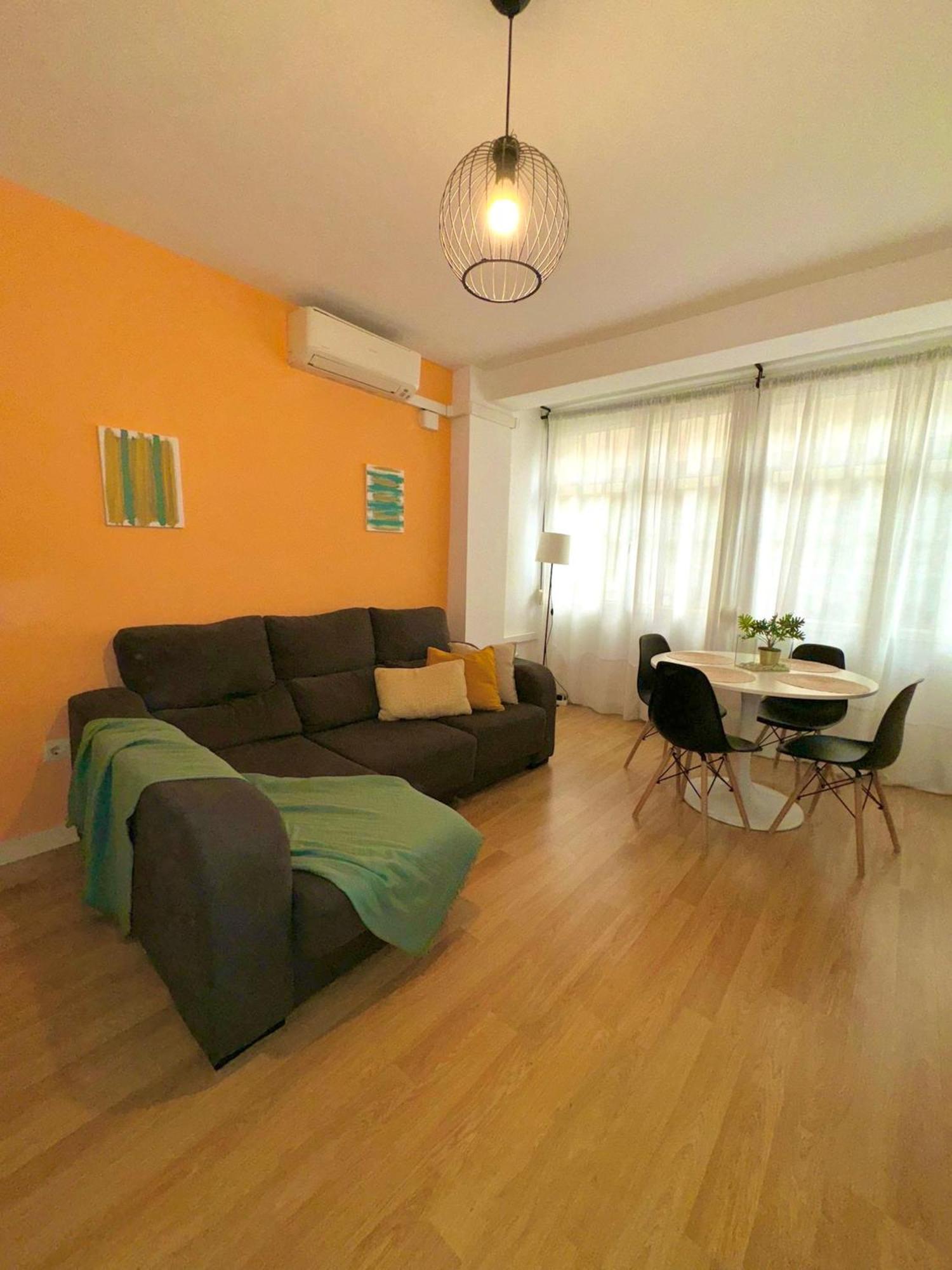 Holidays2Malaga 2 Bedroom Armengual De La Mota Close Shopping Center מראה חיצוני תמונה